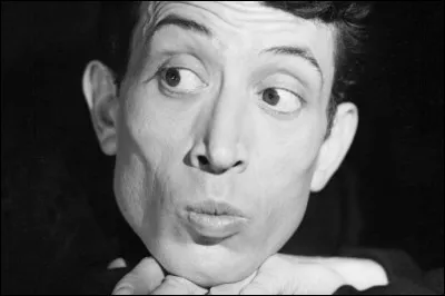 Qui est ce chanteur/acteur, interprète du titre ''Julie la Rousse'' ?