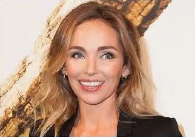 Qui est cette actrice qui joue le premier rôle dans le téléfilm ''Juliette : service(s) compris'' ?