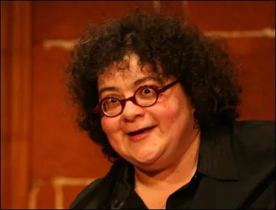 Quel est l'instrument de prédilection de ''Juliette'', la chanteuse ?