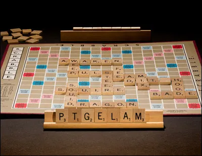 Combien de lettres un jeu de Scrabble compte-t-il ?