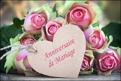 Quelle pierre précieuse est associée aux quarante ans de mariage ?