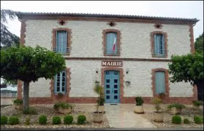 Je vous emmène dans le Quercy blanc, à Puycornet. Commune occitane, dans l'aire d'attarction Montalbanaise, elle se situe dans le département ...