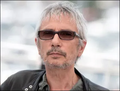 Qui est ce cinéaste, premier compagnon de Juliette Binoche ?