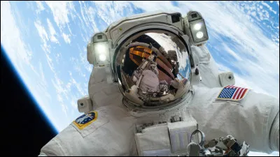 Quel fruit ou légumes a voyagé dans lespace avec les astronautes ?