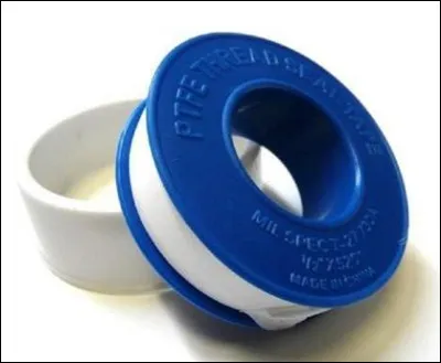 Quel chercheur a découvert le teflon (utilisé dans les poêles antiadhésives) en 1938 alors quil tentait de créer un nouveau gaz réfrigérant ?