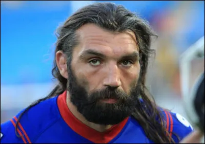 Qui est ce rugbyman dont l'un des surnoms est ''Attila'' ?