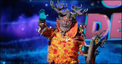 Un enqu&ecirc;teur express est venu sur le plateau de "Mask Singer" le vendredi 17 octobre 2025 sous le costume du "Seigneur de la for&ecirc;t" pour aider les 4 enqu&ecirc;teurs. Mais qui &eacute;tait sous ce costume ?