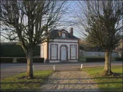 Aujourd'hui, nous démarrons notre petite promenade en Normandie, à Aulnay-sur-Iton. Commune de l'aire d'attraction Ébroïcienne, elle se situe dans le département ...
