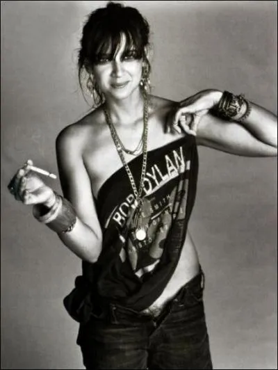 La Gorgie a vu natre nombre de musicien(ne)s clbres, dont les trois suivantes. Laquelle est reprsente sur la photo ?