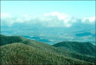 Quelle chane de montagnes occupe le nord de l'Etat ?