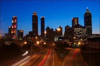 Ces trois villes se situent en Gorgie, mais laquelle est la capitale ?