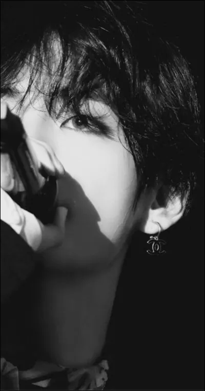 De quel instrument joue-t-il ?