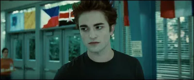 Dans le chapitre 2, pourquoi Edward quitte-t-il Bella ?