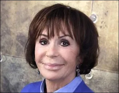 Qui est cet actrice qui tient le premier rôle dans la série télévisée ''Marie Pervenche'' ?