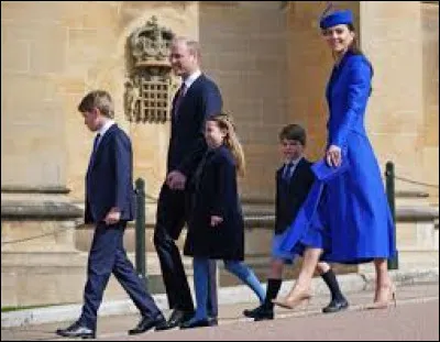 Quel anniversaire son arrière-grand-mère la reine mère Elizabeth fêtait-elle le jour du baptême de William ?