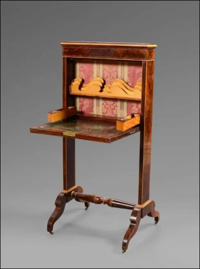 Antique : comment s'appelle ce meuble antique au nom évocateur des lettres d'amour ?