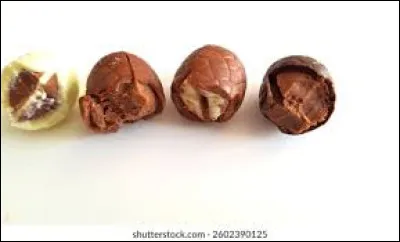 Les yeux de Feuille de Praline sont :