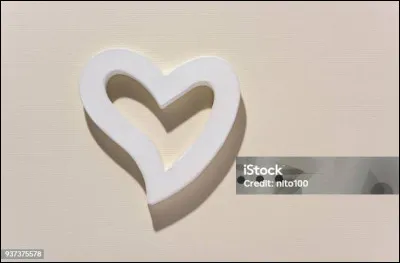 De quelle couleur sont les yeux de Cœur Blanc ?