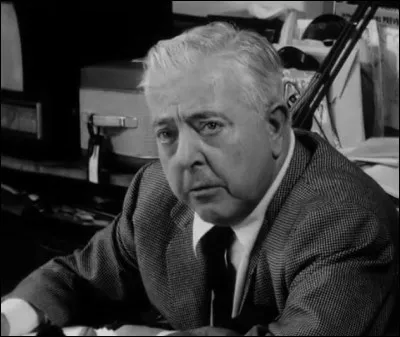 Qui est ce poète, auteur du poème ''Être ange cest étrange'' ?