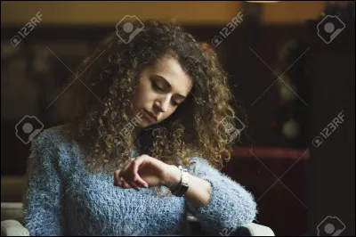 Tu as invité un ami chez toi mais il est en retard.