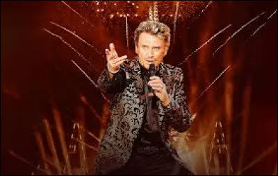 Retrouvez le titre de cette chanson de Johnny Hallyday, avec les paroles suivantes : quon me donne lobscurité, puis la lumière. Quon me donne la faim, la soif, puis un festin...