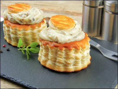 À qui les bouchées à la reine doivent-elles leur nom, sachant qu'elles furent inventées par Vincent de la chapelle, maître queux de la Maison de France, sous Louis XV ?