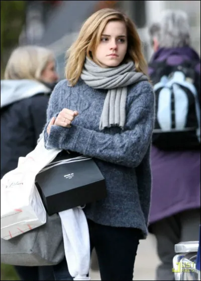 Que garde toujours Emma Watson dans son sac ?