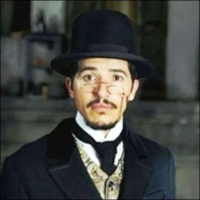 Dans quel film musical John Leguizamo incarne-t-il Henri de Toulouse-Lautrec ?