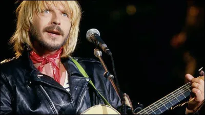 Quel titre de Renaud est un hommage à Coluche ?