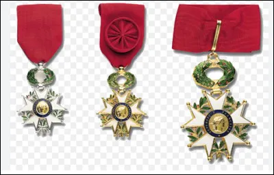 Quels sont les noms des 3 grades de la Légion d'honneur ?