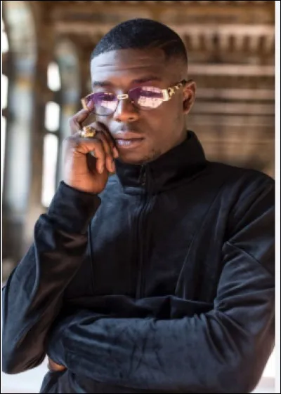 Qui interprète "Parisienne" ?