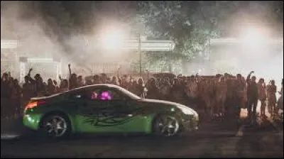 Qui se retrouve dans la voiture de Nick pour aller au combat ?