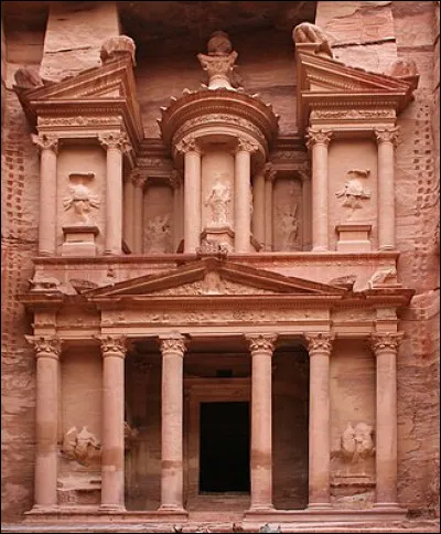 Ville antique prospère fondée par les nabatéens, dans l'actuelle Jordanie, au IVᵉ siècle av. J.-C. :