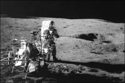 Quel sport a été pratiqué sur la Lune par Alan Shepard ?