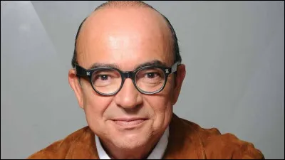 Qui a débuté à la télé dans "Nulle part ailleurs" en présentant "Zérorama" ?