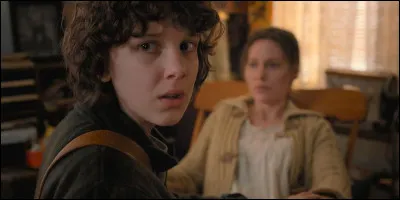 Comment s'appelle sa mère biologique ?