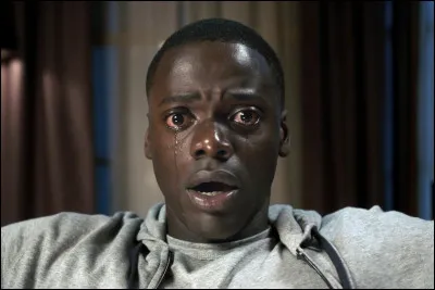 Dans "Get Out" (2017), quel est le thème central du film ?
