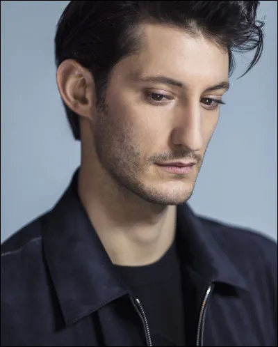 Quel est le nom de ce pierre, acteur, réalisateur, scénariste et humoriste français ?