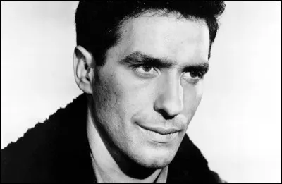 Qui est cet acteur américain qui joue dans le film de 1968 ''Alexander the Great'' ?