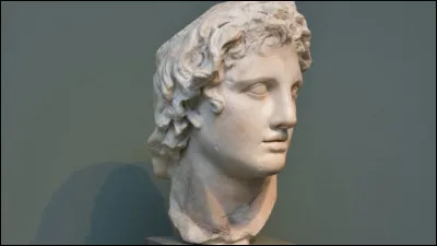 Alexandre le Grand était le roi de quel royaume ?