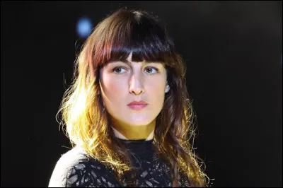 Qui est cette chanteuse, interprète du titre ''Alexandre'' ?