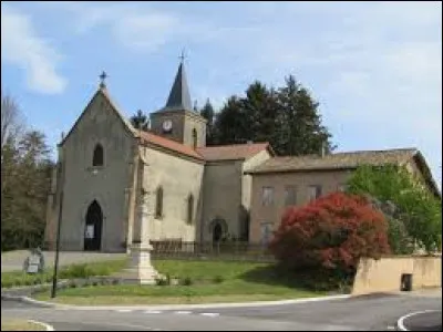 Je vous emmène maintenant à Bonnefamille. Commune de l'arrondissement de La Tour-du-Pin, elle se situe dans le département ...