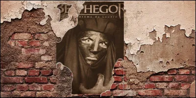 Qui se cache derrière ce masque en 1965 ?