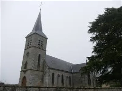 Voici l'église Saint-Cyr, à Lonrai. Village Ornais, il se situe en région ...