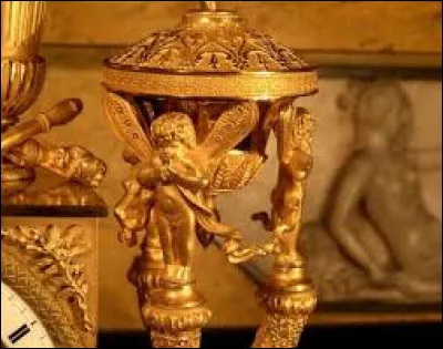 Comment appelle-t-on le bronze doré au mercure servant à fabriquer les montures de meubles et les pendules ?