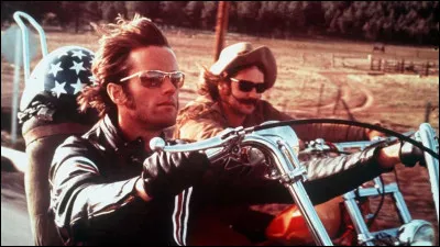 "Easy Rider" est un long-métrage joué par Henry Fonda.