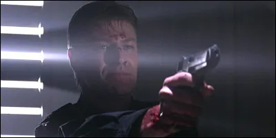 "Goldeneye" est un long-métrage joué par Pierce Brosnan.