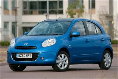 Lorsqu'il est question de voiture "moche", le Fiat Multipla ou le Pontiac Aztek viennent vite à l'esprit. Que dire de cette citadine ? Personnellement, je la classerais au même rang que les modèles cités plus tôt mais je m'aperçois que personne ne la connaît réellement. Quel est le nom de cette voiture ?