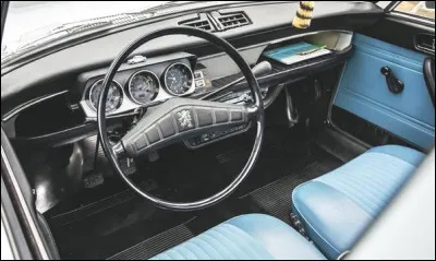 Ce tableau de bord date de 1965, c'est celui d'une...