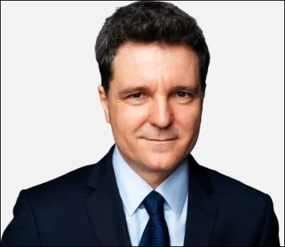 Quel est le positionnement du Président de la Roumanie, Nicuşor Dan, sur léchiquier politique ?
